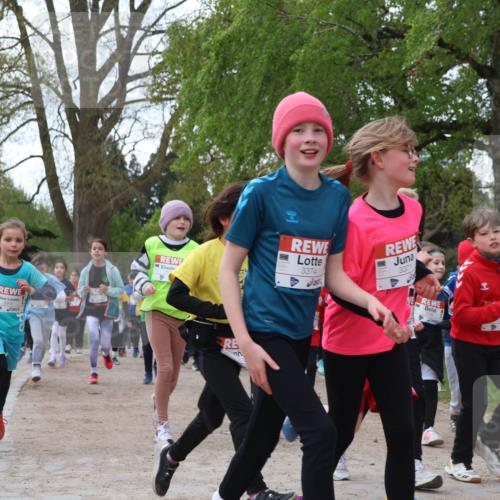 25.04.2026 - Das Zehntel Zöllner http://msf.ph/oto/9625810 25.04.2026 07:44:51 Laufen 205, 3374, 3371 meine-sportfotos.de