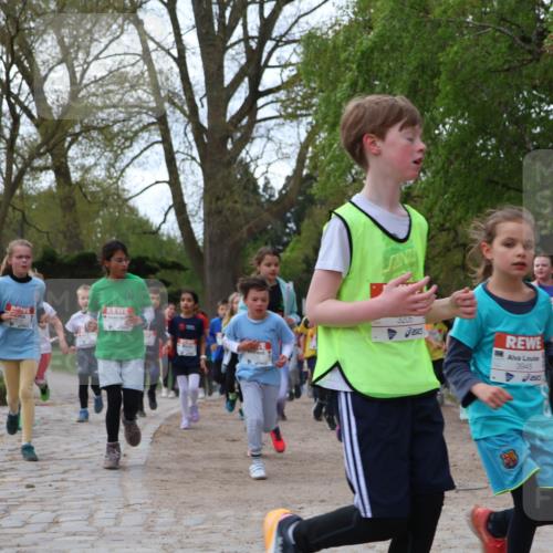 25.04.2026 - Das Zehntel Zöllner http://msf.ph/oto/9625835 25.04.2026 07:44:52 Laufen 3806, 3206, 3945 meine-sportfotos.de