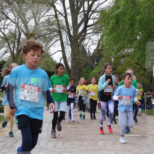 25.04.2026 - Das Zehntel Zöllner http://msf.ph/oto/9625845 25.04.2026 07:44:53 Laufen 3806 meine-sportfotos.de