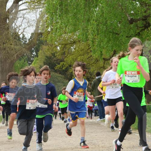 25.04.2026 - Das Zehntel Zöllner http://msf.ph/oto/9625862 25.04.2026 11:40:42 Laufen 10020, 10230, 30, 12734 meine-sportfotos.de
