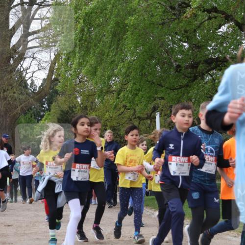 25.04.2026 - Das Zehntel Zöllner http://msf.ph/oto/9625875 25.04.2026 07:44:55 Laufen 3499, 1839, 379, 3891 meine-sportfotos.de