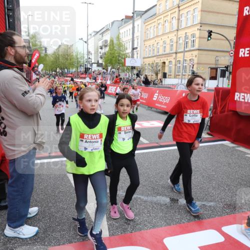 25.04.2026 - Das Zehntel Strokosch-Dieckow http://msf.ph/oto/9625876 25.04.2026 08:58:20 Ziel 1075, 1188, 1244, 1255, 1668, 1757, 1896, 2205, 2477, 2662, 3187, 3473, 3499, 3591, 3705, 3758, 3855 meine-sportfotos.de