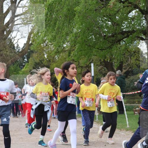 25.04.2026 - Das Zehntel Zöllner http://msf.ph/oto/9625879 25.04.2026 07:44:55 Laufen 3955, 1839, 3887, 657 meine-sportfotos.de