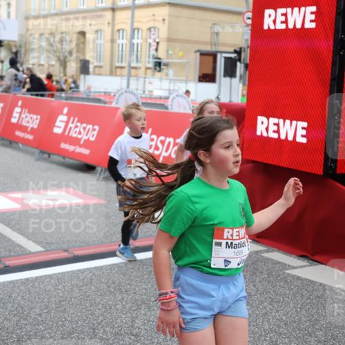 25.04.2026 - Das Zehntel Strokosch-Dieckow http://msf.ph/oto/9625908 25.04.2026 08:58:21 Ziel 1188, 1244, 1255, 1571, 1588, 1668, 1757, 1896, 2205, 2477, 2662, 2773, 2790, 3187, 3276, 3473, 3499, 3591, 3705, 3758, 3855 meine-sportfotos.de