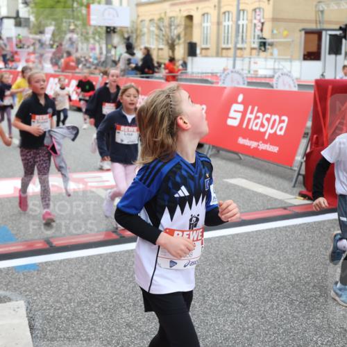 25.04.2026 - Das Zehntel Strokosch-Dieckow http://msf.ph/oto/9625923 25.04.2026 08:58:22 Ziel 1188, 1244, 1255, 1571, 1588, 1668, 1673, 1757, 1967, 1972, 2205, 2216, 2662, 2773, 2790, 3187, 3276, 3473, 3499, 3591, 3705, 3758, 3855, 3898 meine-sportfotos.de