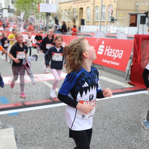 25.04.2026 - Das Zehntel Strokosch-Dieckow http://msf.ph/oto/9625930 25.04.2026 08:58:22 Ziel 1188, 1244, 1255, 1571, 1588, 1668, 1673, 1757, 1967, 1972, 2205, 2216, 2662, 2773, 2790, 3187, 3276, 3473, 3499, 3591, 3705, 3758, 3855, 3898 meine-sportfotos.de