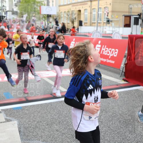 25.04.2026 - Das Zehntel Strokosch-Dieckow http://msf.ph/oto/9625935 25.04.2026 08:58:22 Ziel 1188, 1244, 1255, 1571, 1588, 1668, 1673, 1757, 1967, 1972, 2205, 2216, 2662, 2773, 2790, 3187, 3276, 3473, 3499, 3591, 3705, 3758, 3855, 3898 meine-sportfotos.de