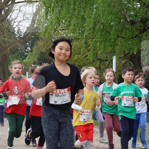 25.04.2026 - Das Zehntel Zöllner http://msf.ph/oto/9625985 25.04.2026 07:45:13 Laufen 1478, 2435, 2441, 1487 meine-sportfotos.de