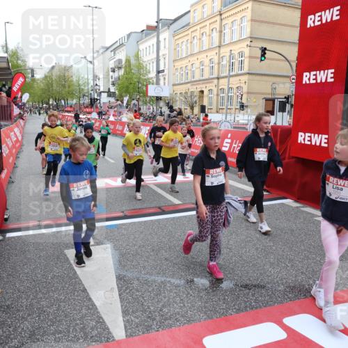 25.04.2026 - Das Zehntel Strokosch-Dieckow http://msf.ph/oto/9626021 25.04.2026 08:58:23 Ziel 1244, 1255, 1571, 1588, 1668, 1673, 1757, 1938, 1951, 1967, 1972, 2185, 2205, 2216, 2416, 2662, 2773, 2790, 3187, 3276, 3473, 3499, 3591, 3705, 3758, 3795, 3855, 3898 meine-sportfotos.de