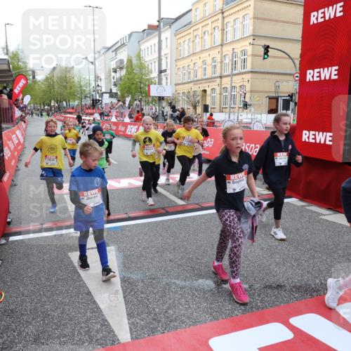25.04.2026 - Das Zehntel Strokosch-Dieckow http://msf.ph/oto/9626056 25.04.2026 08:58:24 Ziel 1244, 1255, 1455, 1571, 1588, 1668, 1673, 1757, 1938, 1951, 1967, 1972, 2185, 2216, 2416, 2773, 2790, 2853, 3187, 3276, 3473, 3499, 3591, 3758, 3795, 3855, 3898 meine-sportfotos.de