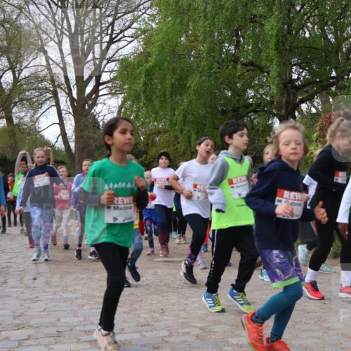 25.04.2026 - Das Zehntel Zöllner http://msf.ph/oto/9626073 25.04.2026 07:45:36 Laufen 44444, 2379 meine-sportfotos.de