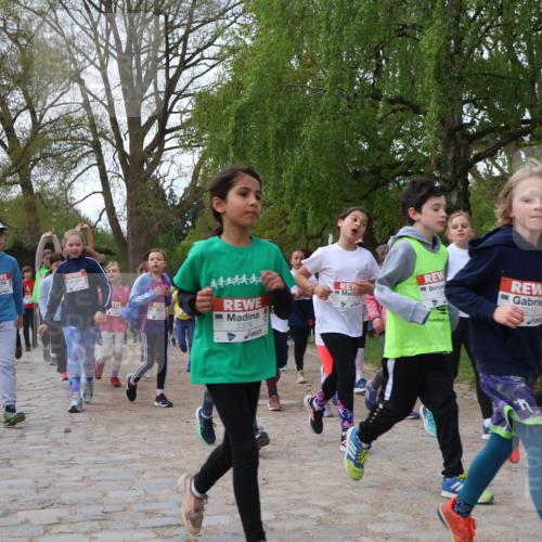 25.04.2026 - Das Zehntel Zöllner http://msf.ph/oto/9626085 25.04.2026 07:45:37 Laufen 2379, 2210, 2454 meine-sportfotos.de