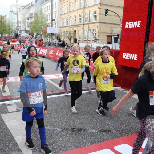 25.04.2026 - Das Zehntel Strokosch-Dieckow http://msf.ph/oto/9626107 25.04.2026 08:58:24 Ziel 1244, 1255, 1455, 1571, 1588, 1668, 1673, 1757, 1938, 1951, 1967, 1972, 2185, 2216, 2416, 2773, 2790, 2853, 3187, 3276, 3473, 3499, 3591, 3758, 3795, 3855, 3898 meine-sportfotos.de