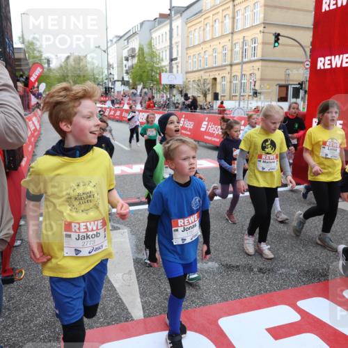 25.04.2026 - Das Zehntel Strokosch-Dieckow http://msf.ph/oto/9626113 25.04.2026 08:58:25 Ziel 1244, 1255, 1455, 1571, 1588, 1668, 1673, 1757, 1938, 1951, 1967, 1972, 2185, 2216, 2288, 2416, 2773, 2790, 2853, 3160, 3276, 3473, 3499, 3591, 3758, 3795, 3846, 3855, 3898 meine-sportfotos.de