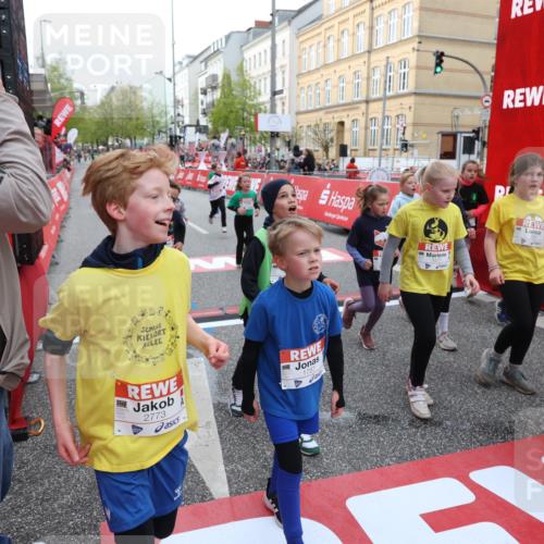 25.04.2026 - Das Zehntel Strokosch-Dieckow http://msf.ph/oto/9626121 25.04.2026 08:58:25 Ziel 1244, 1255, 1455, 1571, 1588, 1668, 1673, 1757, 1938, 1951, 1967, 1972, 2185, 2216, 2288, 2416, 2773, 2790, 2853, 3160, 3276, 3473, 3499, 3591, 3758, 3795, 3846, 3855, 3898 meine-sportfotos.de
