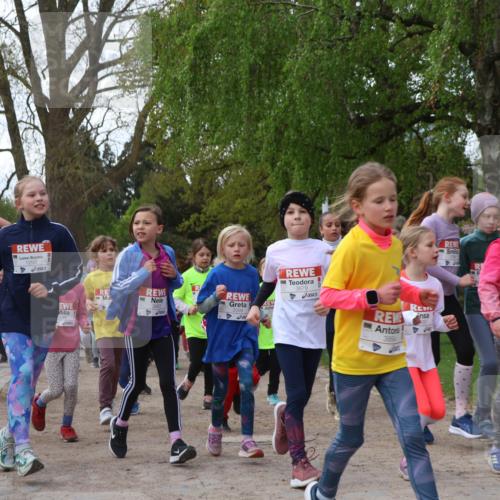 25.04.2026 - Das Zehntel Zöllner http://msf.ph/oto/9626133 25.04.2026 07:45:37 Laufen 3790, 1293, 3679 meine-sportfotos.de