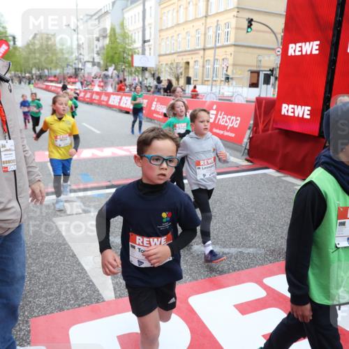 25.04.2026 - Das Zehntel Strokosch-Dieckow http://msf.ph/oto/9626154 25.04.2026 08:58:26 Ziel 1244, 1255, 1455, 1571, 1588, 1668, 1673, 1757, 1938, 1951, 1967, 1972, 2185, 2216, 2288, 2289, 2416, 2423, 2428, 2773, 2790, 2853, 3160, 3276, 3473, 3499, 3591, 3758, 3795, 3846, 3855, 3898 meine-sportfotos.de