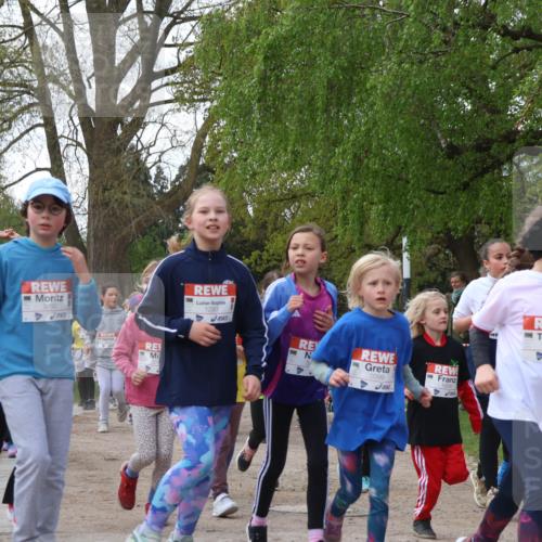 25.04.2026 - Das Zehntel Zöllner http://msf.ph/oto/9626159 25.04.2026 07:45:38 Laufen 3790, 1293, 3679, 338, 2099 meine-sportfotos.de