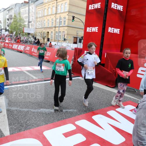 25.04.2026 - Das Zehntel Strokosch-Dieckow http://msf.ph/oto/9626186 25.04.2026 08:58:27 Ziel 1244, 1255, 1455, 1571, 1588, 1673, 1754, 1757, 1938, 1951, 1967, 1972, 2185, 2216, 2288, 2289, 2416, 2423, 2428, 2773, 2790, 2853, 3160, 3276, 3473, 3499, 3591, 3795, 3846, 3855, 3898 meine-sportfotos.de