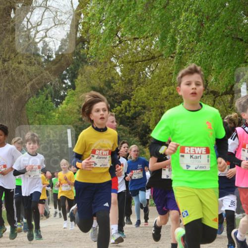 25.04.2026 - Das Zehntel Zöllner http://msf.ph/oto/9626197 25.04.2026 11:40:49 Laufen 10710, 12709, 85, 11650 meine-sportfotos.de