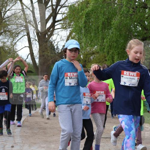 25.04.2026 - Das Zehntel Zöllner http://msf.ph/oto/9626210 25.04.2026 07:45:39 Laufen 3790, 3765, 1293, 3983 meine-sportfotos.de