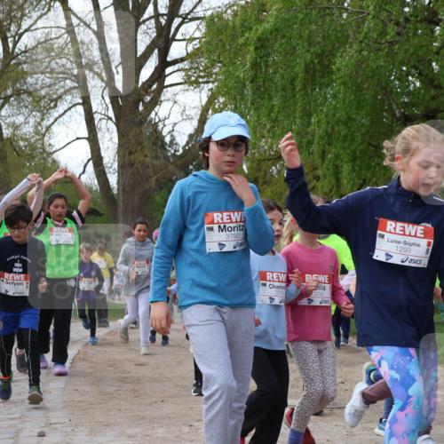 25.04.2026 - Das Zehntel Zöllner http://msf.ph/oto/9626216 25.04.2026 07:45:39 Laufen 02, 3790, 3765, 3778, 1293, 3983 meine-sportfotos.de