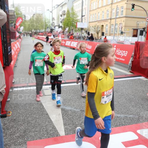 25.04.2026 - Das Zehntel Strokosch-Dieckow http://msf.ph/oto/9626242 25.04.2026 08:58:29 Ziel 1455, 1571, 1588, 1673, 1754, 1938, 1951, 1967, 1972, 2185, 2216, 2288, 2289, 2416, 2423, 2428, 2773, 2790, 2853, 3160, 3276, 3795, 3846, 3898, 4029 meine-sportfotos.de