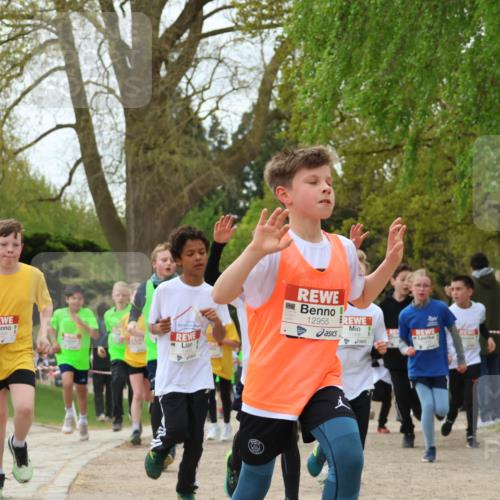 25.04.2026 - Das Zehntel Zöllner http://msf.ph/oto/9626289 25.04.2026 11:40:51 Laufen 1158, 11839, 12955, 10568 meine-sportfotos.de