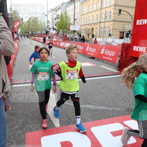 25.04.2026 - Das Zehntel Strokosch-Dieckow http://msf.ph/oto/9626292 25.04.2026 08:58:30 Ziel 1455, 1673, 1754, 1938, 1951, 1961, 1967, 1972, 2185, 2216, 2288, 2289, 2416, 2423, 2428, 2566, 2853, 3160, 3795, 3846, 3898, 4029 meine-sportfotos.de