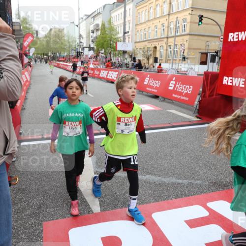 25.04.2026 - Das Zehntel Strokosch-Dieckow http://msf.ph/oto/9626300 25.04.2026 08:58:30 Ziel 1455, 1673, 1754, 1938, 1951, 1961, 1967, 1972, 2185, 2216, 2288, 2289, 2416, 2423, 2428, 2566, 2853, 3160, 3795, 3846, 3898, 4029 meine-sportfotos.de