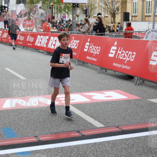 25.04.2026 - Das Zehntel Strokosch-Dieckow http://msf.ph/oto/9626346 25.04.2026 08:58:32 Ziel 1455, 1754, 1961, 2288, 2289, 2423, 2428, 2566, 2853, 3160, 3846, 4029 meine-sportfotos.de