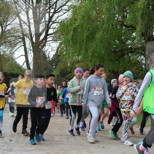 25.04.2026 - Das Zehntel Zöllner http://msf.ph/oto/9626347 25.04.2026 07:45:43 Laufen 1694, 3321 meine-sportfotos.de