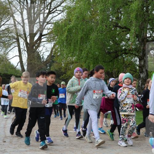 25.04.2026 - Das Zehntel Zöllner http://msf.ph/oto/9626357 25.04.2026 07:45:43 Laufen 1942, 3321, 1694 meine-sportfotos.de