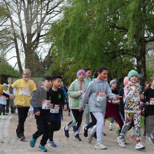 25.04.2026 - Das Zehntel Zöllner http://msf.ph/oto/9626368 25.04.2026 07:45:43 Laufen 1694 meine-sportfotos.de