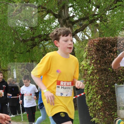 25.04.2026 - Das Zehntel Zöllner http://msf.ph/oto/9626370 25.04.2026 11:40:53 Laufen 11007, 11839, 11422 meine-sportfotos.de