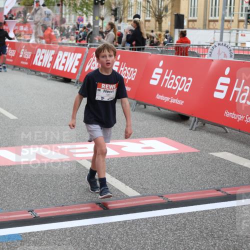 25.04.2026 - Das Zehntel Strokosch-Dieckow http://msf.ph/oto/9626379 25.04.2026 08:58:32 Ziel 1455, 1754, 1961, 2288, 2289, 2423, 2428, 2566, 2853, 3160, 3846, 4029 meine-sportfotos.de