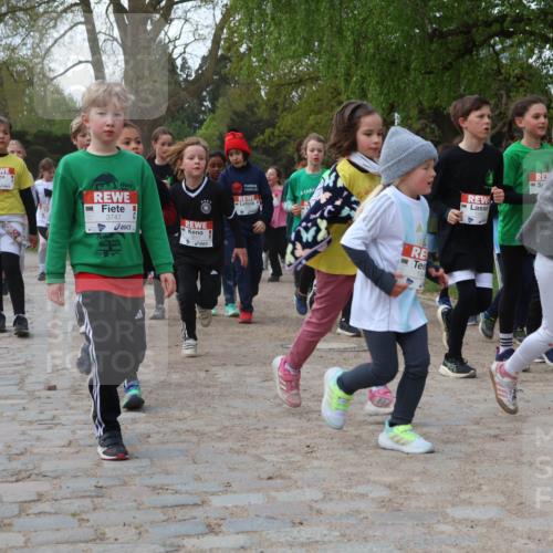 25.04.2026 - Das Zehntel Zöllner http://msf.ph/oto/9626412 25.04.2026 07:45:48 Laufen 3747, 19 meine-sportfotos.de