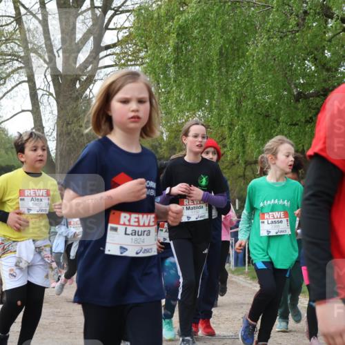 25.04.2026 - Das Zehntel Zöllner http://msf.ph/oto/9626466 25.04.2026 07:45:50 Laufen 3056, 2807, 01531147600, 1824, 1732, 4444444, 2388, 2610, 6 meine-sportfotos.de