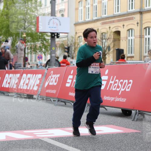 25.04.2026 - Das Zehntel Strokosch-Dieckow http://msf.ph/oto/9626481 25.04.2026 09:00:21 Ziel 1039, 1051, 1066, 1083, 1278, 1283, 1291, 1332, 1334, 1382, 1586, 1596, 1612, 2048, 2437, 2622, 2635, 2844, 2982, 3092, 3098, 3191, 3207, 3351, 3391, 3476, 3523, 3571, 3839, 3841, 3927, 3937 meine-sportfotos.de
