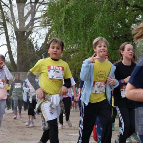 25.04.2026 - Das Zehntel Zöllner http://msf.ph/oto/9626492 25.04.2026 07:45:50 Laufen 3050, 3056, 2807, 2804, 8851164608, 182 meine-sportfotos.de