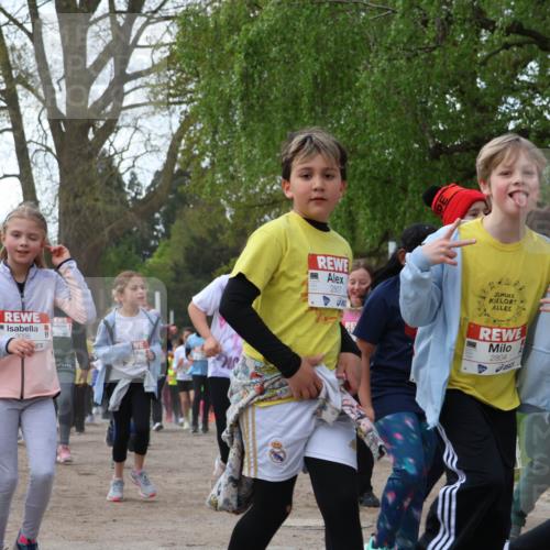 25.04.2026 - Das Zehntel Zöllner http://msf.ph/oto/9626502 25.04.2026 07:45:51 Laufen 3050, 3056, 2807, 2804, 1732 meine-sportfotos.de