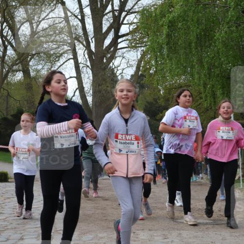 25.04.2026 - Das Zehntel Zöllner http://msf.ph/oto/9626523 25.04.2026 07:45:51 Laufen 3050, 3056 meine-sportfotos.de