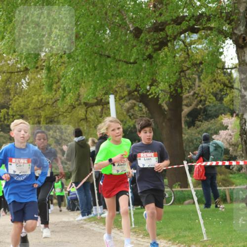 25.04.2026 - Das Zehntel Zöllner http://msf.ph/oto/9626548 25.04.2026 11:40:58 Laufen 10569, 20, 5, 12668 meine-sportfotos.de