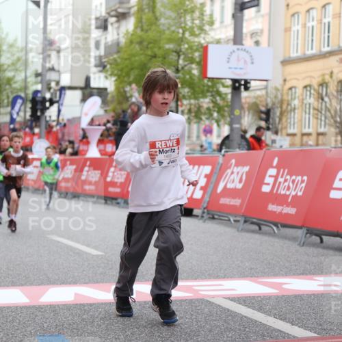 25.04.2026 - Das Zehntel Strokosch-Dieckow http://msf.ph/oto/9626637 25.04.2026 09:00:29 Ziel 1051, 1067, 1083, 1291, 1401, 1458, 1463, 1595, 2059, 2383, 2585, 2592, 3343, 3989 meine-sportfotos.de