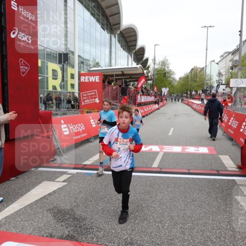 25.04.2026 - Das Zehntel Strokosch-Dieckow http://msf.ph/oto/9626660 25.04.2026 10:49:40 Ziel 5012, 6104, 6407, 6913, 7006, 7547, 7664, 7747, 7748, 7753, 8025 meine-sportfotos.de