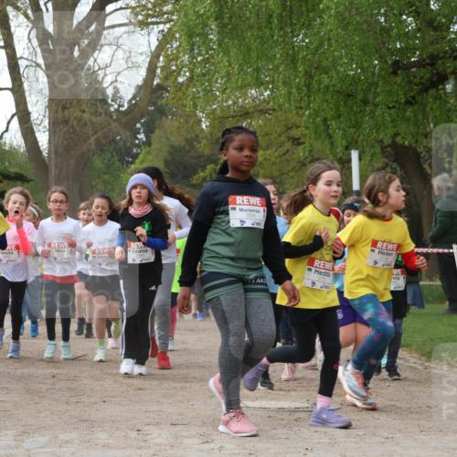 25.04.2026 - Das Zehntel Zöllner http://msf.ph/oto/9626661 25.04.2026 07:45:55 Laufen 2719 meine-sportfotos.de