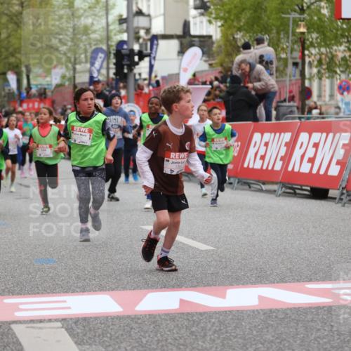 25.04.2026 - Das Zehntel Strokosch-Dieckow http://msf.ph/oto/9626665 25.04.2026 09:00:31 Ziel 1067, 1100, 1364, 1401, 1458, 1463, 1464, 1595, 2059, 2376, 2585, 2592, 3124, 3125, 3343, 3989 meine-sportfotos.de