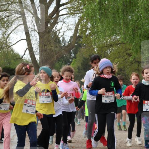 25.04.2026 - Das Zehntel Zöllner http://msf.ph/oto/9626710 25.04.2026 07:45:57 Laufen 932, 1559, 2719, 1553, 1011, 5, 1680, 1675 meine-sportfotos.de