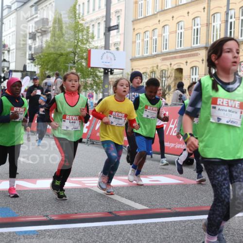 25.04.2026 - Das Zehntel Strokosch-Dieckow http://msf.ph/oto/9626729 25.04.2026 09:00:35 Ziel 1100, 1344, 1364, 1385, 1395, 1401, 1463, 1464, 1595, 1664, 2059, 2200, 2376, 2709, 2719, 3124, 3125, 3272, 3282, 3470, 3493, 3857, 3989 meine-sportfotos.de