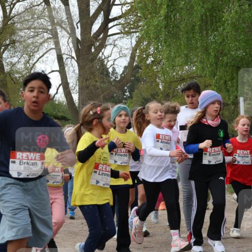 25.04.2026 - Das Zehntel Zöllner http://msf.ph/oto/9626747 25.04.2026 07:45:57 Laufen 3024, 2719, 1553, 1559, 1680, 2587, 1675 meine-sportfotos.de